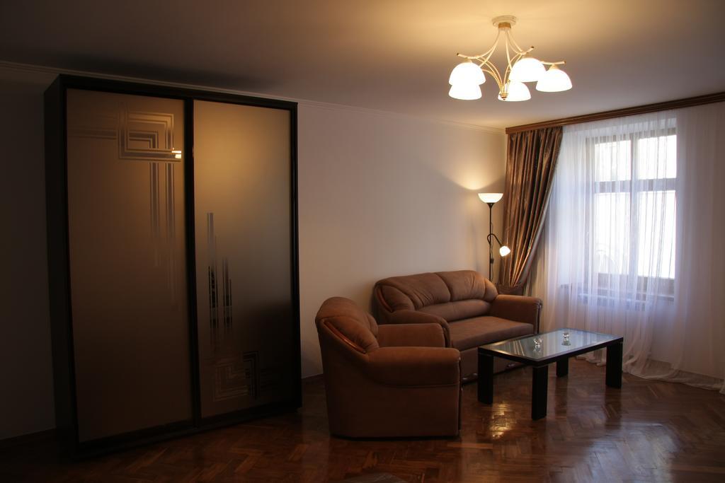 Apartment On Virmenska Street 2 Leopoli Esterno foto